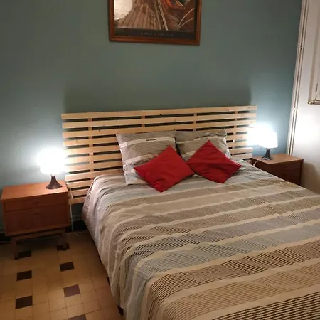 Prangere Semesterbostad *